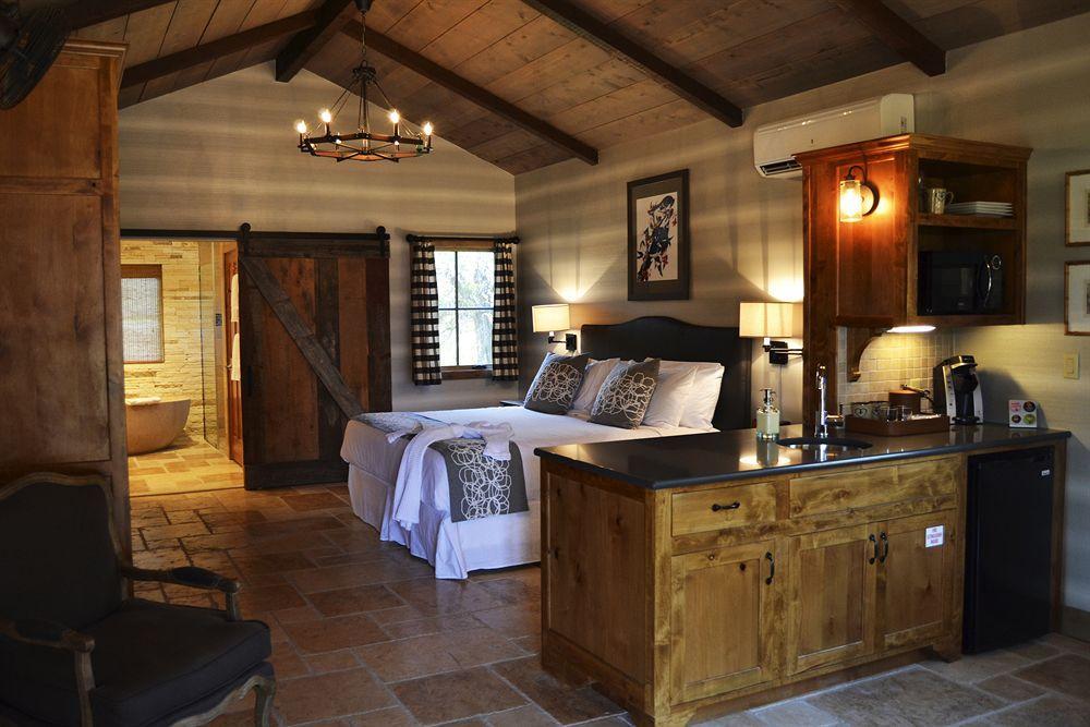 Hotel Camp Lucy Dripping Springs Exterior foto