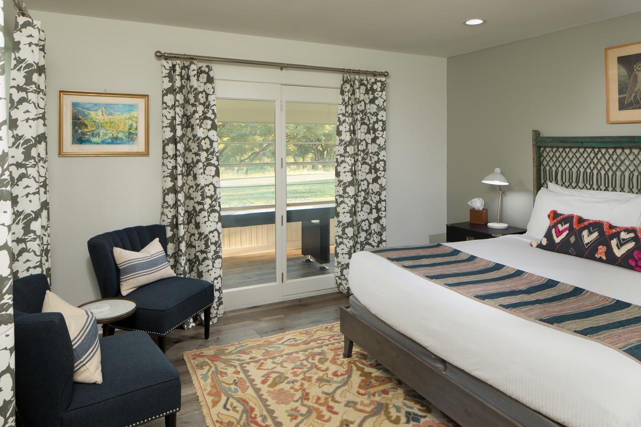 Hotel Camp Lucy Dripping Springs Exterior foto