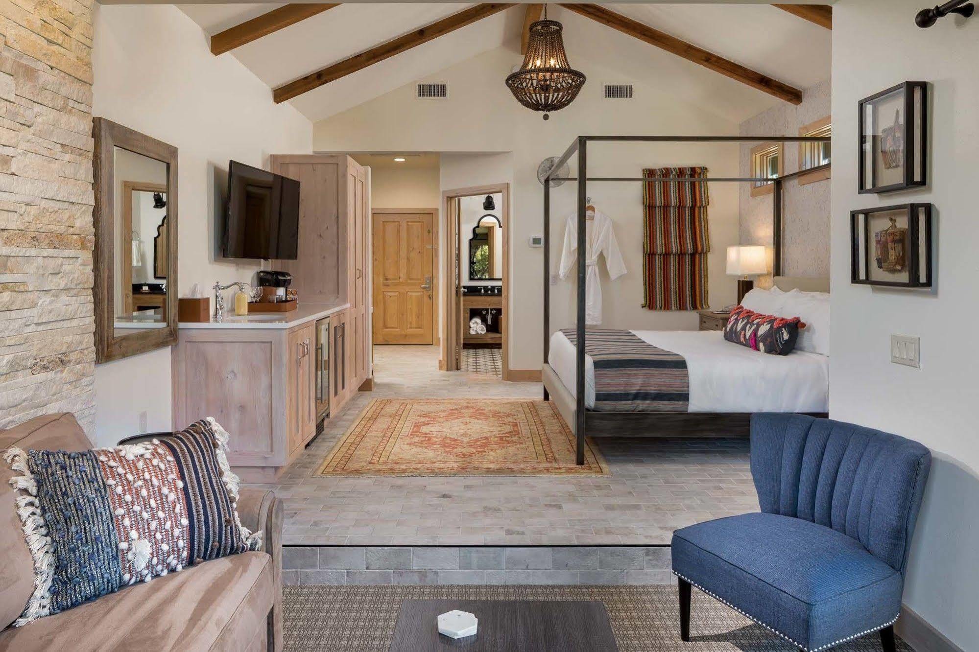 Hotel Camp Lucy Dripping Springs Exterior foto