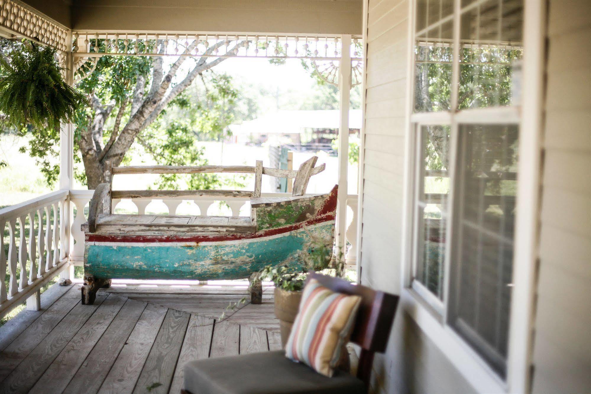 Hotel Camp Lucy Dripping Springs Exterior foto